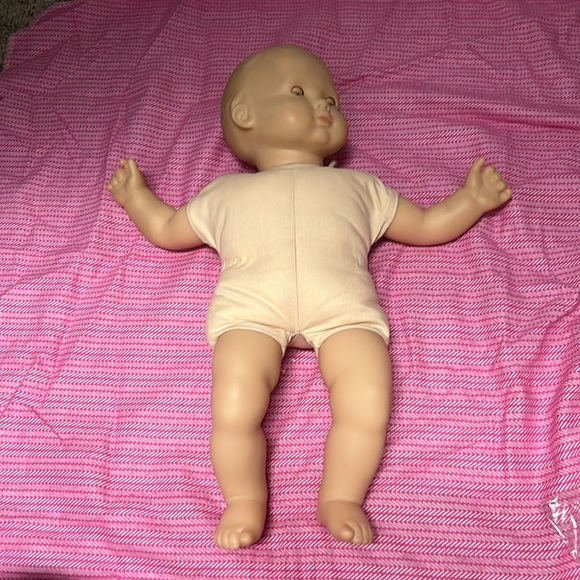 Vintage Itty Bitty Baby Doll with bag.From the mid 1990s, rare. - Picture 9 of 17